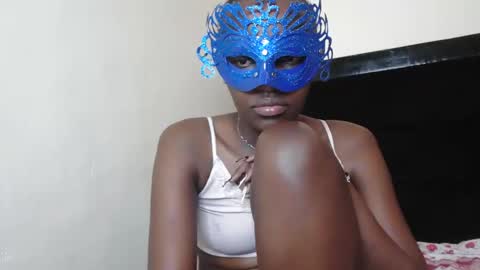 Snapshot of sexysky24 chatting on 11/05/25, 06:08 sexysky24 online show from 11/05/25, 06:08