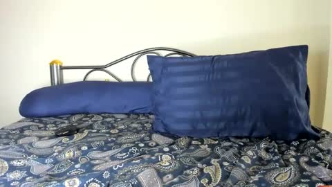 Snapshot of sexystbboy chatting on 01/08/25, 06:31 Artem online show from 01/08/25, 06:31