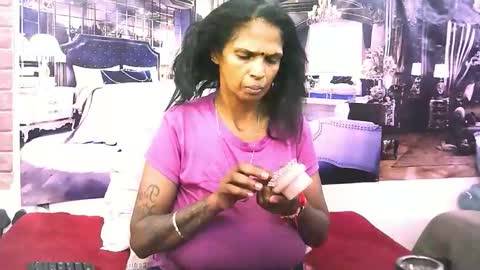 sexyva4u2luv online show from 11/19/25, 10:48