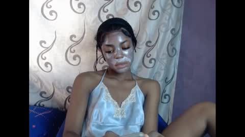 Snapshot of sexyxbunnyxx chatting on 01/09/25, 09:27 Blue online show from 01/09/25, 09:27
