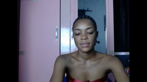 Snapshot of sexyxbunnyxx chatting on 01/17/25, 09:17 Blue online show from 01/17/25, 09:17