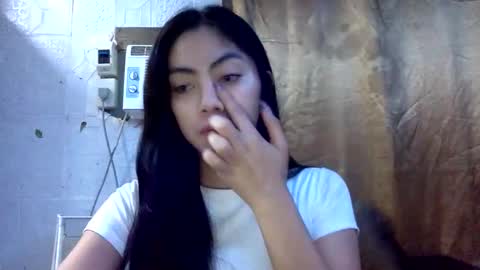 Xenaaa online show from 10/26/25, 11:09