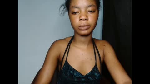 sexyxpeach online show from 10/17/25, 08:00