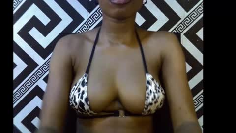 Snapshot of sezy_petite chatting on 09/15/25, 11:38 Wealth online show from 09/15/25, 11:38