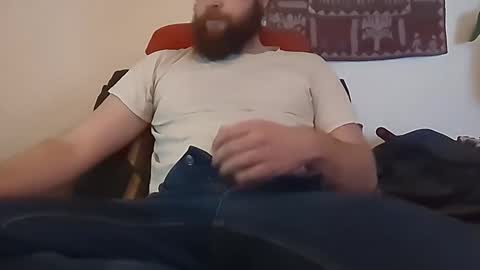 Snapshot of sg556 chatting on 11/14/25, 11:57 Gee online show from 11/14/25, 11:57