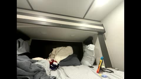 Snapshot of sga20233 chatting on 02/03/25, 09:19 sga20233 online show from 02/03/25, 09:19