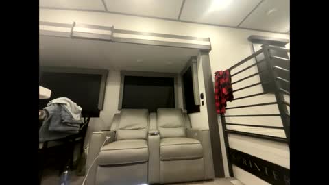 Snapshot of sga20233 chatting on 03/03/25, 04:25 sga20233 online show from 03/03/25, 04:25