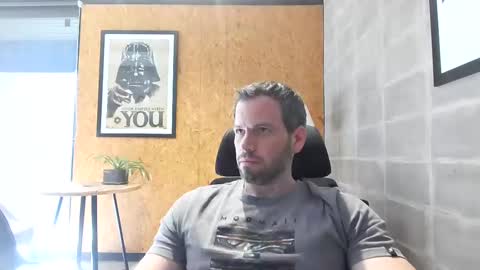 Snapshot of shad0w_hunter chatting on 01/20/25, 07:57 shad0w_hunter online show from 01/20/25, 07:57