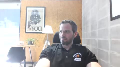 Snapshot of shad0w_hunter chatting on 01/24/25, 06:35 shad0w_hunter online show from 01/24/25, 06:35