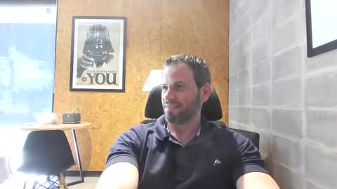 Snapshot of shad0w_hunter chatting on 02/14/25, 05:14 shad0w_hunter online show from 02/14/25, 05:14