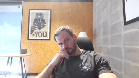 Snapshot of shad0w_hunter chatting on 02/20/25, 06:57 shad0w_hunter online show from 02/20/25, 06:57