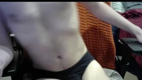 shadow_puppet online show from 10/26/25, 08:37