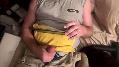 Snapshot of shadystl chatting on 10/29/25, 01:02 shadystl online show from 10/29/25, 01:02