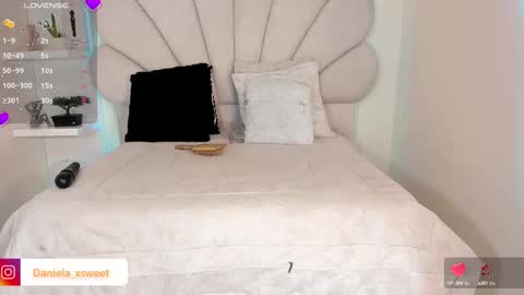 Snapshot of shairytovar chatting on 10/11/25, 06:23 shairytovar online show from 10/11/25, 06:23