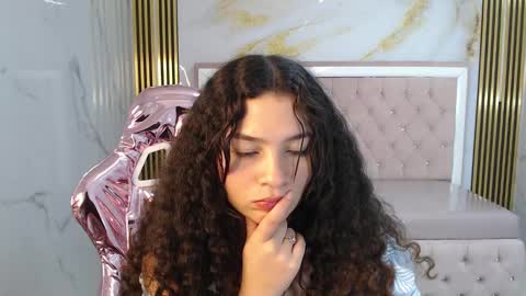 Snapshot of shalon_diaz_sub chatting on 12/11/24, 04:20 Shalon online show from 12/11/24, 04:20
