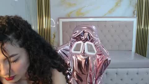 Snapshot of shalon_diaz_sub chatting on 12/18/24, 04:28 Shalon online show from 12/18/24, 04:28