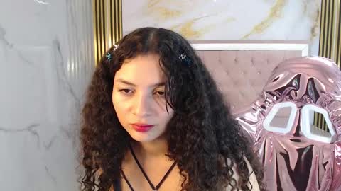 Snapshot of shalon_diaz_sub chatting on 12/28/24, 04:20 Shalon online show from 12/28/24, 04:20