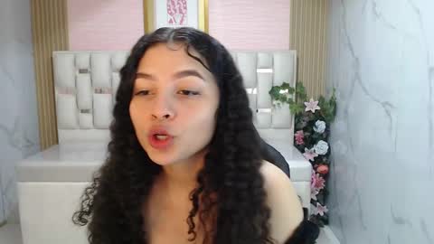 Snapshot of shalon_diaz_sub chatting on 09/13/25, 01:33 Shalon online show from 09/13/25, 01:33