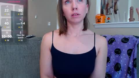 Shalynn online show from 10/16/25, 03:57