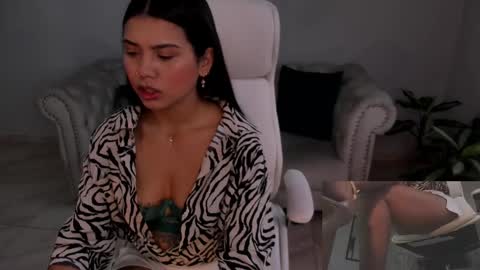 onlyfans shanabellucy online show from 02/26/25, 07:16