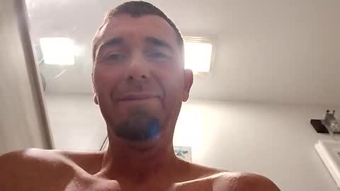 shane198569 online show from 11/21/25, 10:14