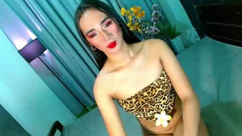 MISS SHANE online show from 01/10/25, 03:07