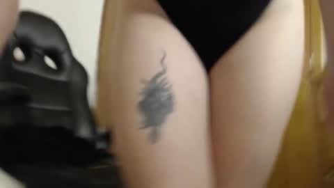 Snapshot of shanel_lozano chatting on 10/09/25, 01:03 shanel_lozano online show from 10/09/25, 01:03