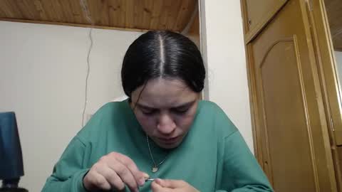 Snapshot of shanel_lozano chatting on 10/18/25, 10:43 shanel_lozano online show from 10/18/25, 10:43