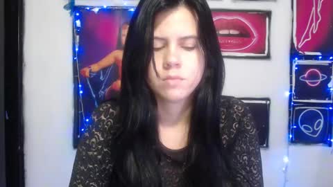 Snapshot of shanellmoore chatting on 02/13/25, 09:41 Shanell Moore online show from 02/13/25, 09:41