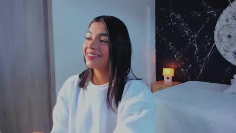 Snapshot of shaniadaniels chatting on 10/14/25, 09:04 ShaniaDaniels online show from 10/14/25, 09:04