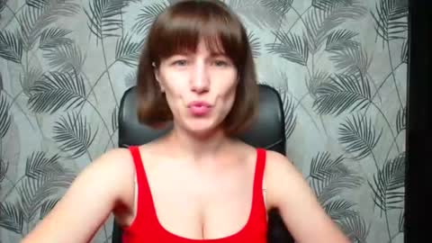 Snapshot of shannen_sweet chatting on 09/18/25, 05:15 Shannen online show from 09/18/25, 05:15