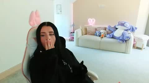 Shanmais online show from 09/09/25, 10:48