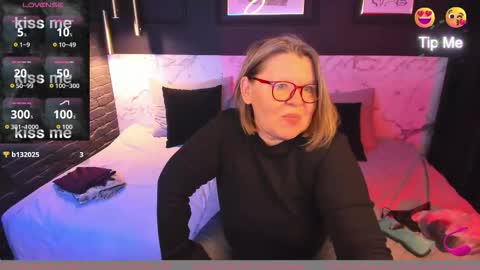 Shannon online show from 11/20/25, 05:29