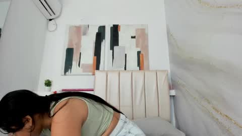 SHANON online show from 09/23/25, 12:19