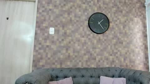 SHANON online show from 10/25/25, 12:23