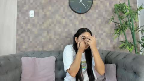 SHANON online show from 11/04/25, 12:15