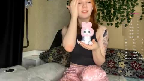 Kristin online show from 11/02/25, 04:04