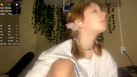 Kristin online show from 11/08/25, 03:07