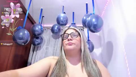 Snapshot of shantal_smith9 chatting on 11/20/25, 03:50 S H A N T A L S M I T H online show from 11/20/25, 03:50