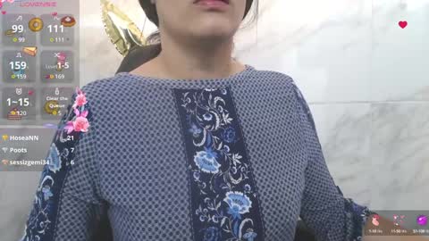 Snapshot of shantalakrisha chatting on 01/23/25, 01:19 Shantala online show from 01/23/25, 01:19