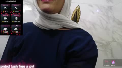 Snapshot of shantalakrisha chatting on 03/08/25, 11:48 Shantala online show from 03/08/25, 11:48