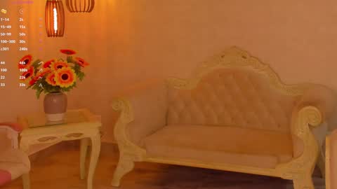 ShantallKnowles online show from 11/18/25, 11:36