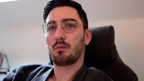 frenchy boy online show from 12/08/24, 09:46