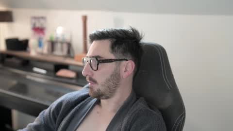 frenchy boy online show from 11/08/25, 08:47