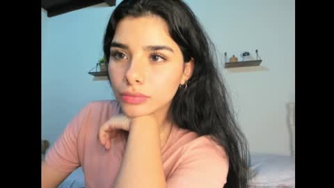 Snapshot of shara_jones chatting on 12/12/24, 06:03 Sara online show from 12/12/24, 06:03