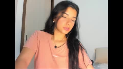 Snapshot of shara_jones chatting on 02/21/25, 06:07 Sara online show from 02/21/25, 06:07