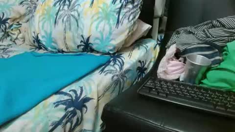 sharlot03 online show from 03/02/25, 11:07