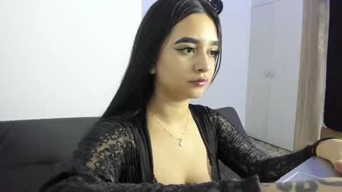 Sharlot07 online show from 12/17/24, 10:43