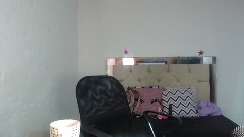 Sara online show from 01/13/25, 04:08