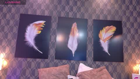 Sharom  online show from 12/17/24, 07:37